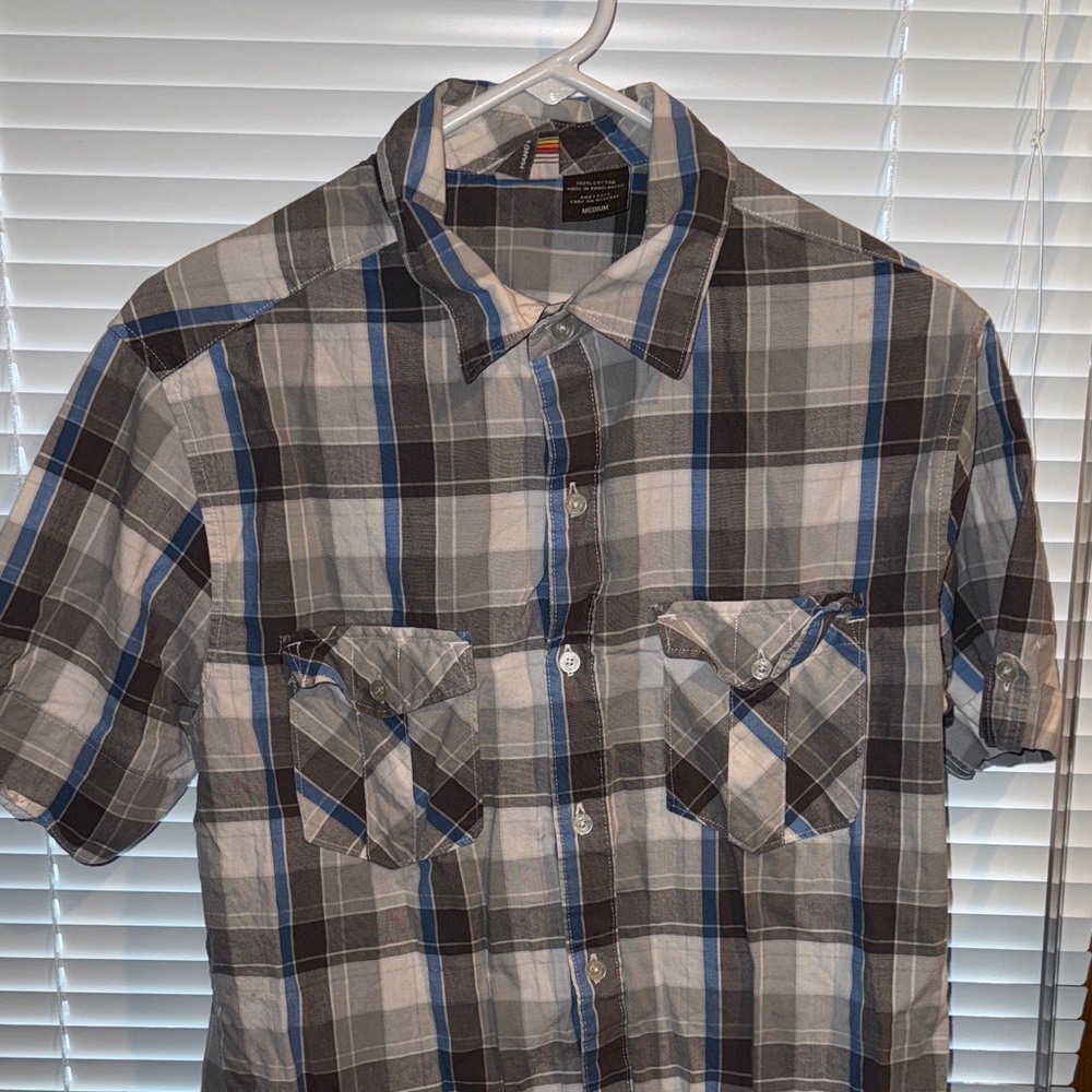 Casual Plaid Button-Down Shirt - Black, Gray, and Blue